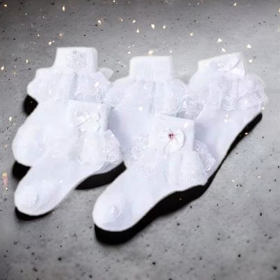 White Lace Ruffle Socks